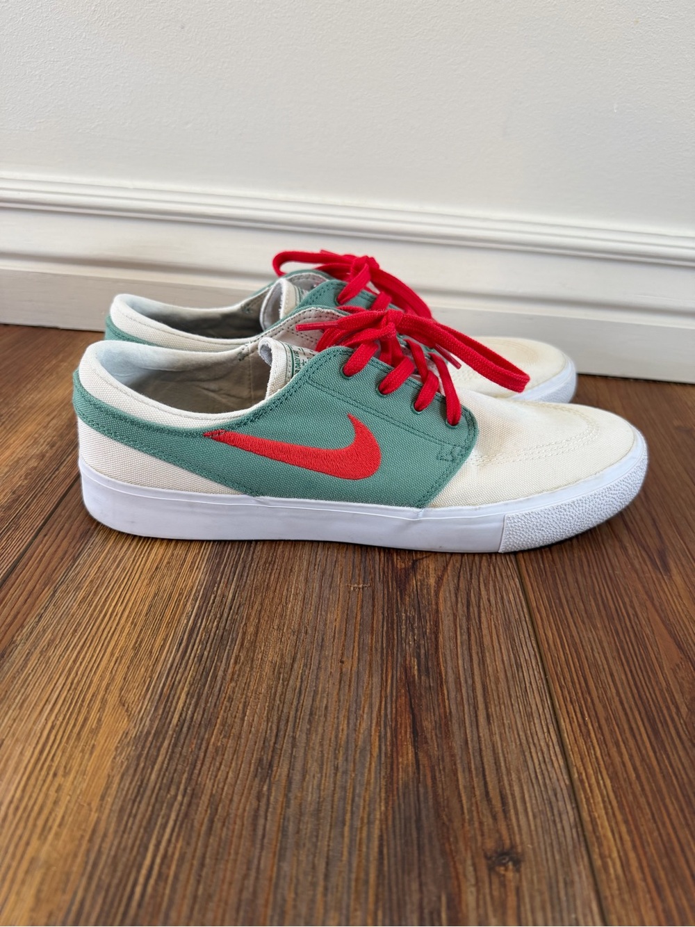 Nike Mens SB Zoom Janoski Canvas RM Skateboarding Shoes, 10 M